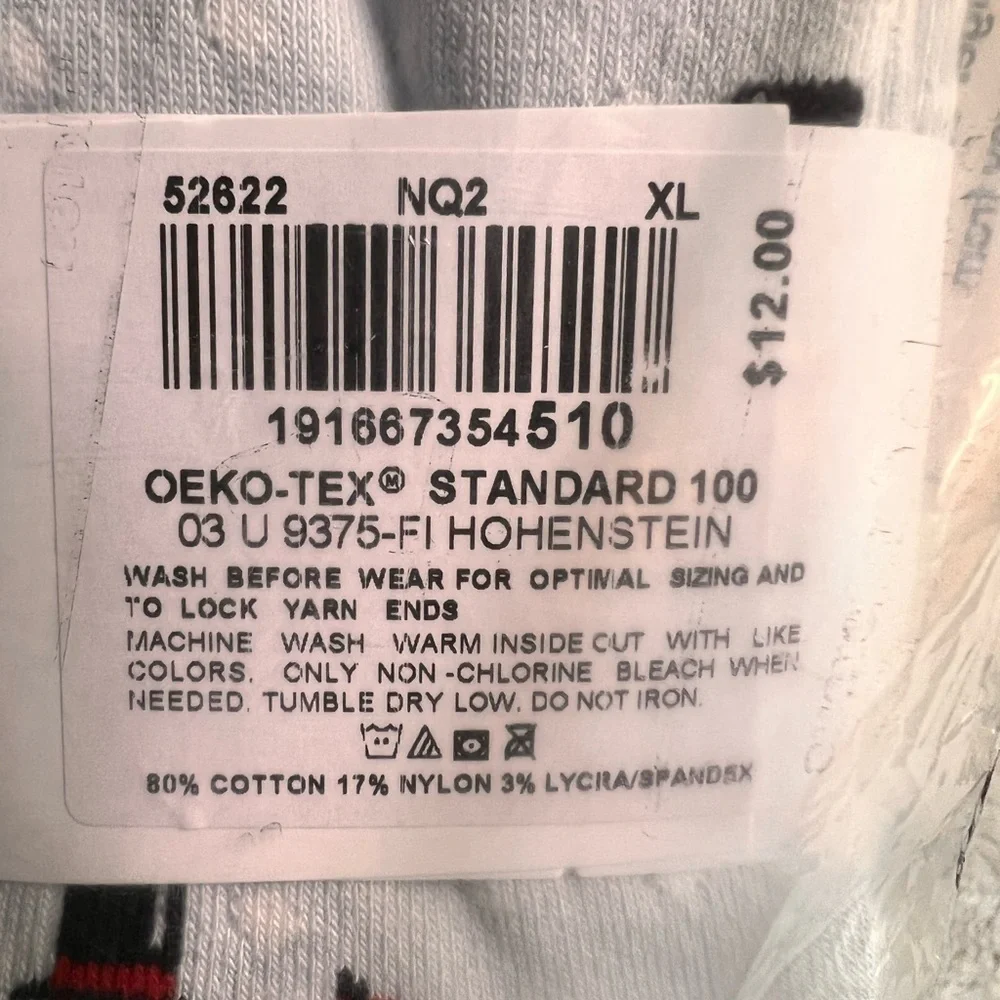 Hanna crew snowman socks youth size XL